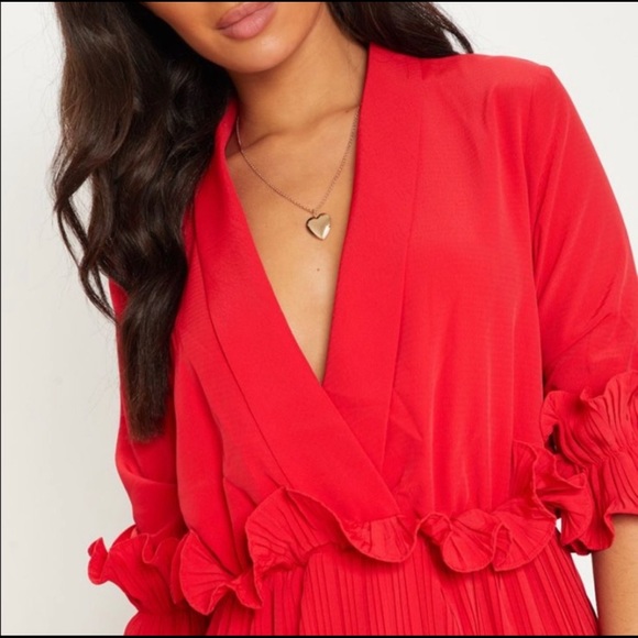 PrettyLittleThing Frill Red Skater Dress - Picture 3 of 9